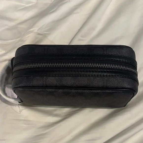 COACH TRAVEL Leather Bag - Picture 2 of 4